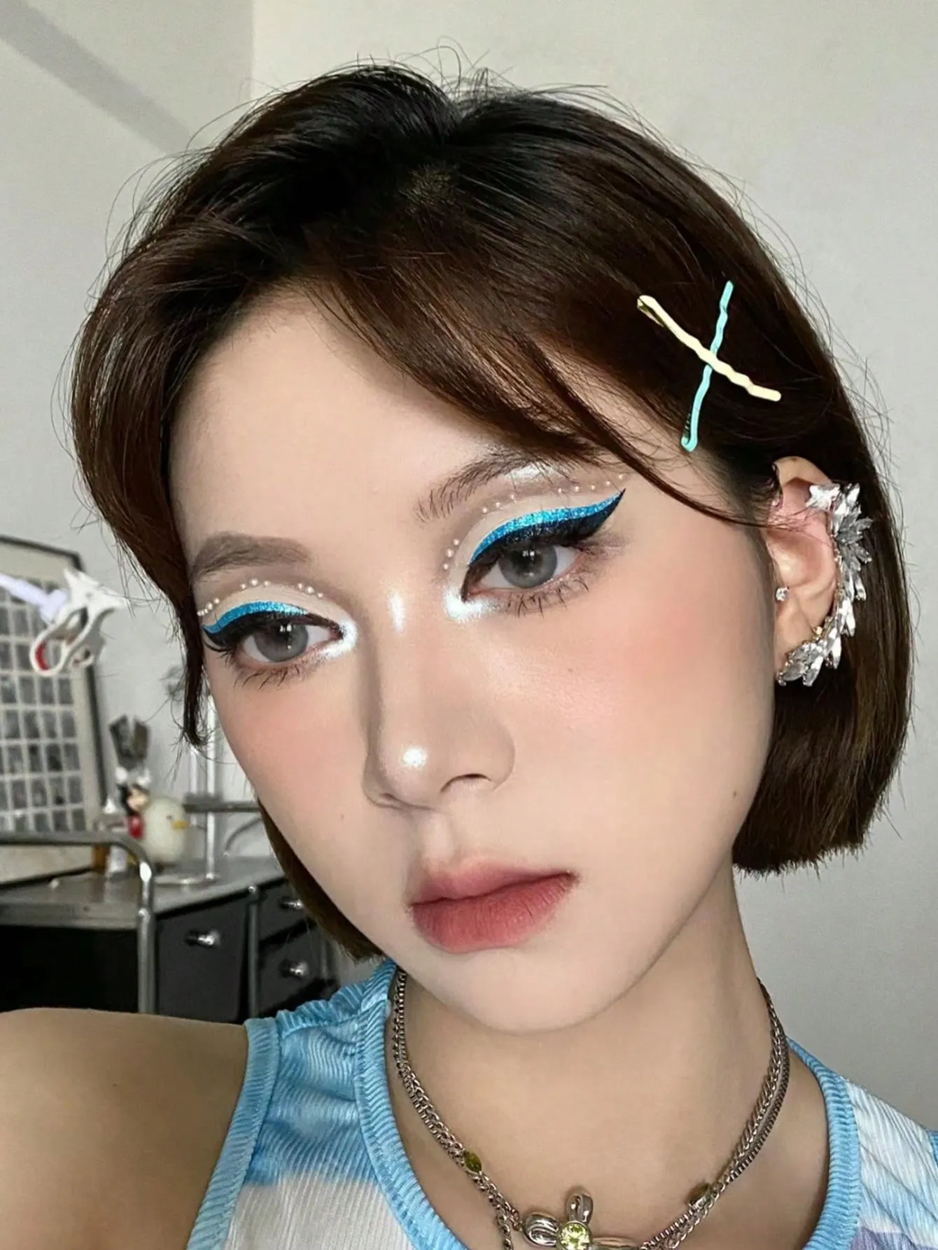 5pairs Eye-Shadow & Eyeliner Stickers, Fashionable Colorful Makeup Stickers For Parties And Music Festivals