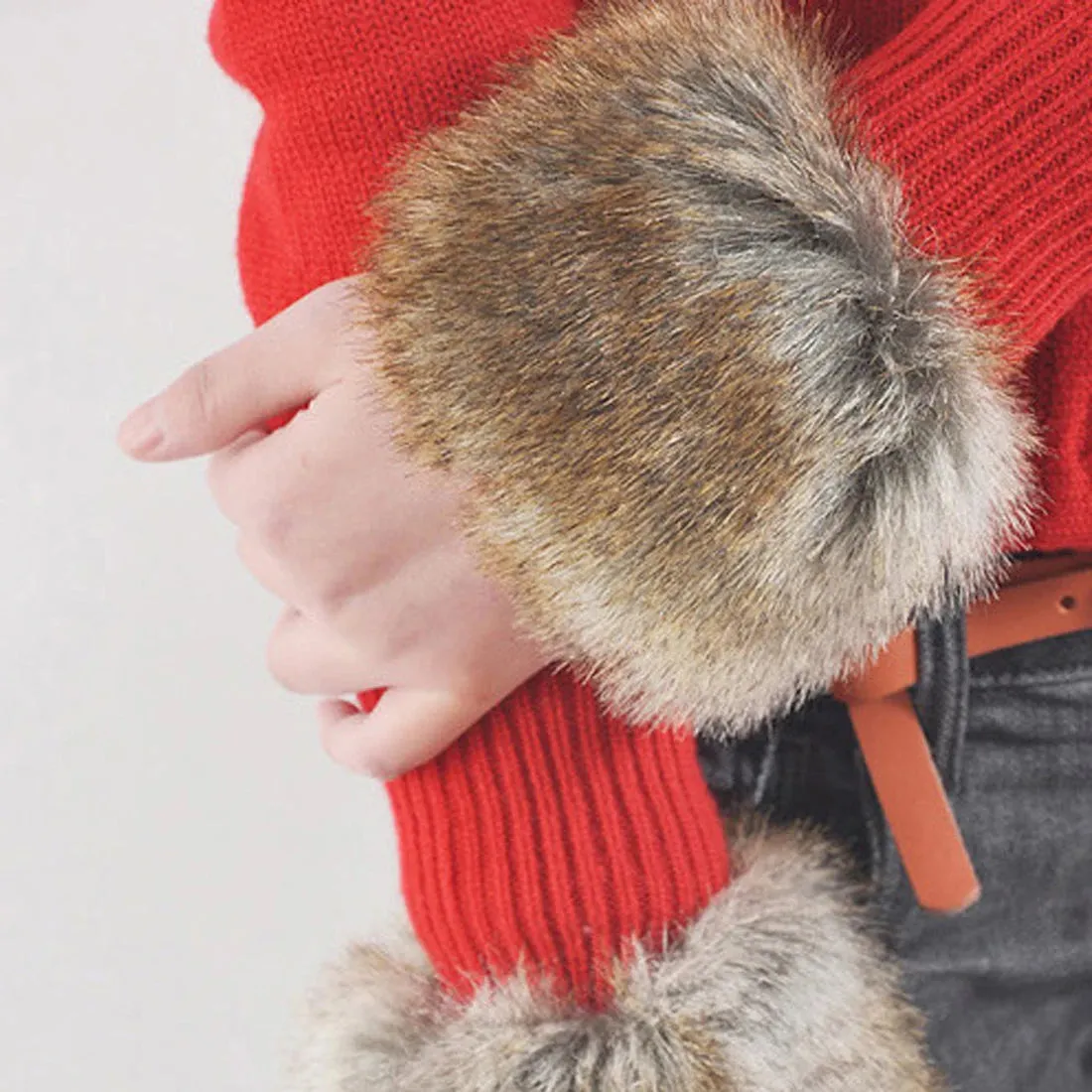 Winter Warm Faux Fur  Detachable  Elastic Wrist Cuffs