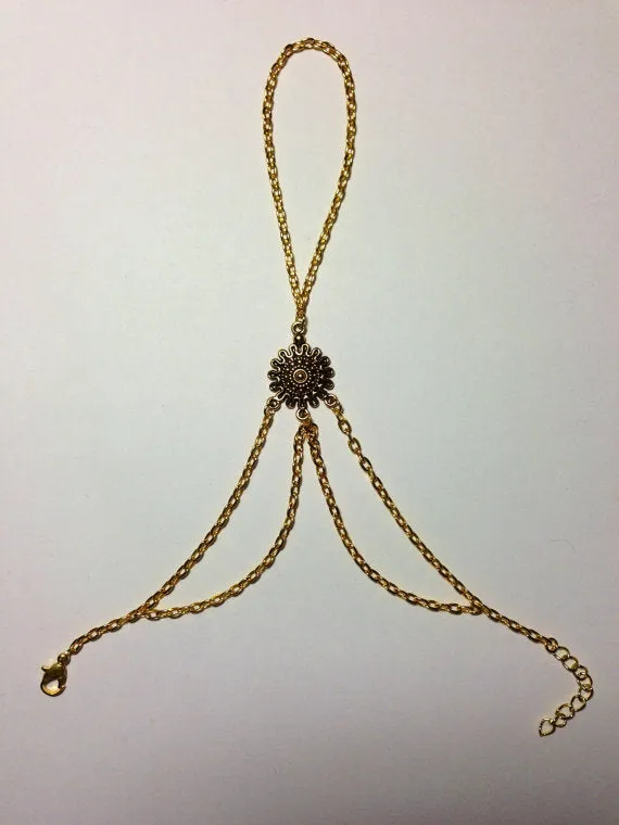 Zena Hand Chain